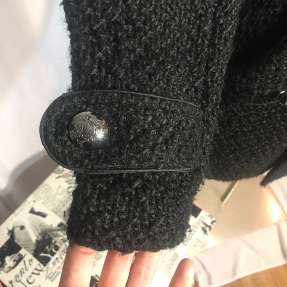 Black Pea coat with belt - Picture 6 of 10